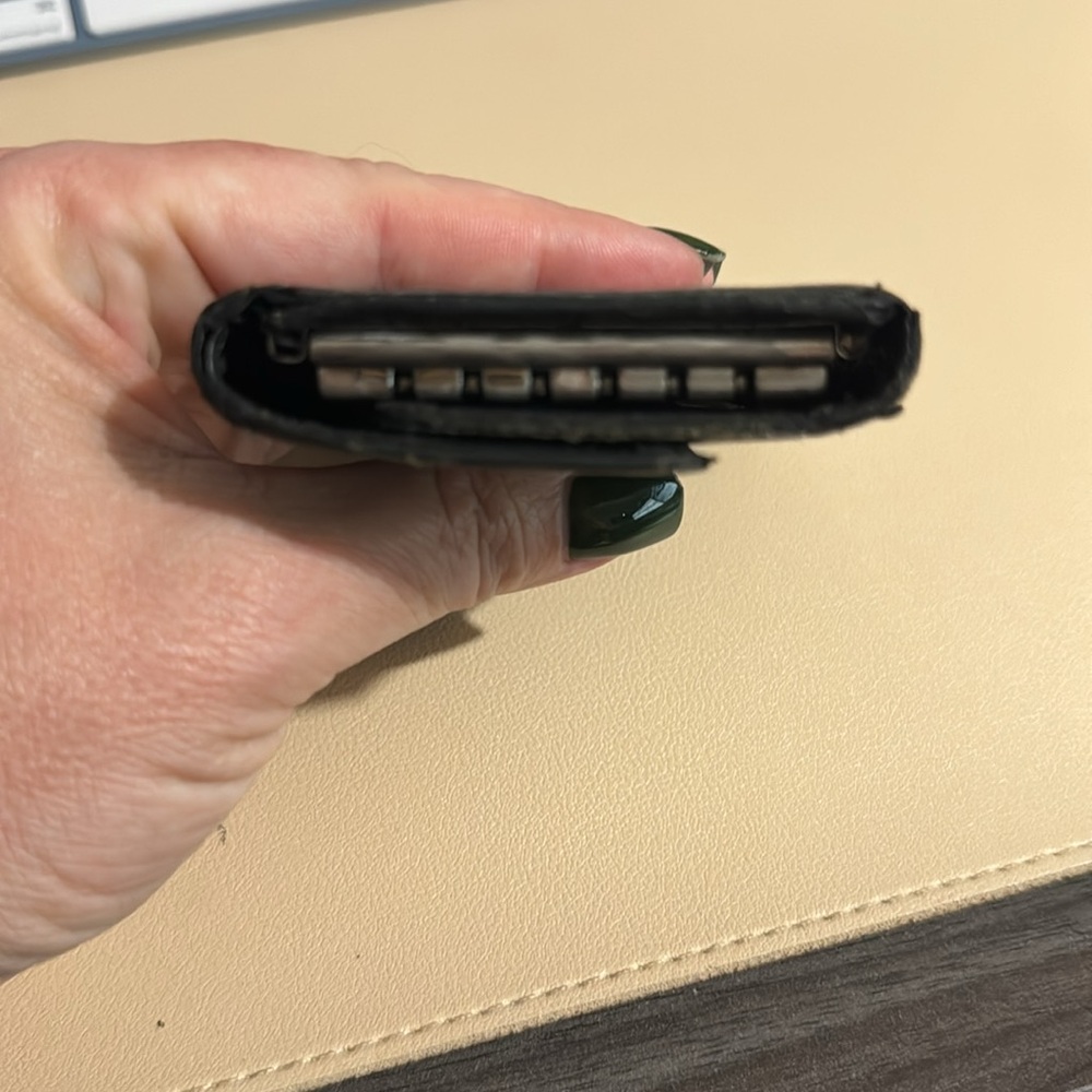 LV key pouch - Picture 8 of 8